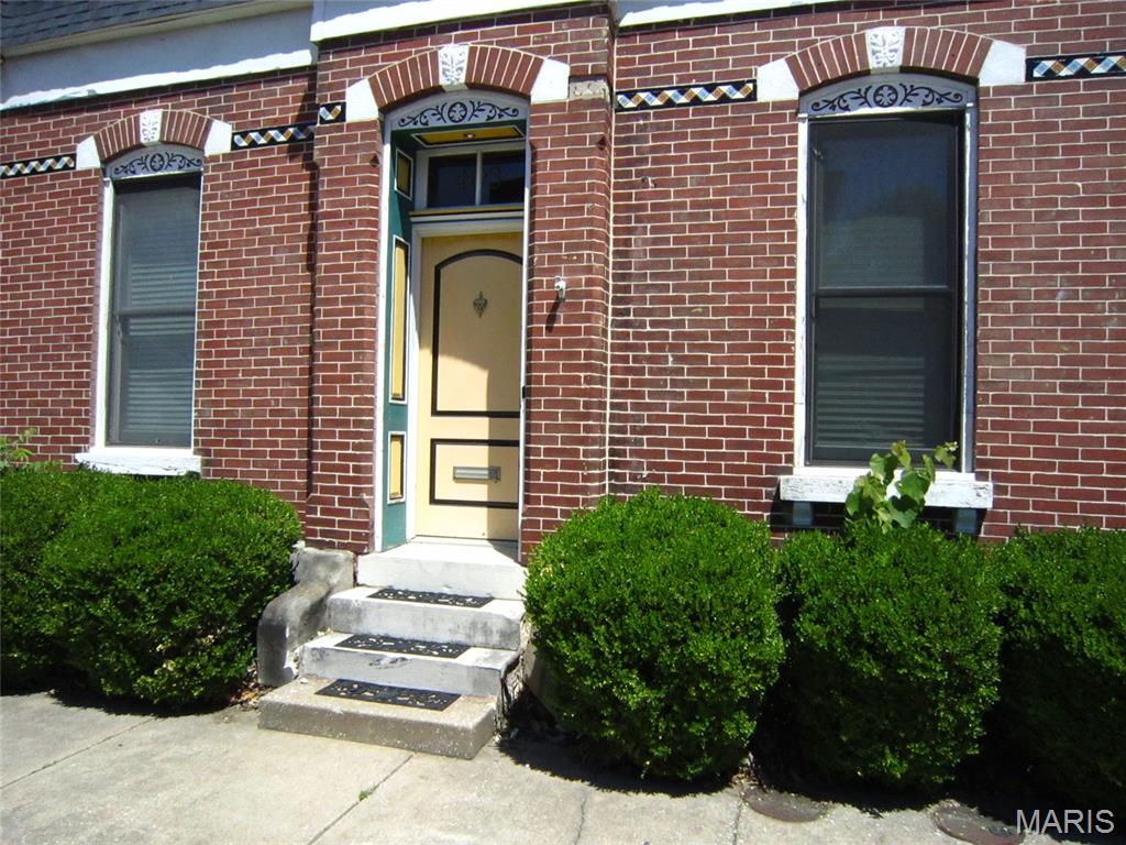 Photo of 403 E B Street Belleville IL 62220
