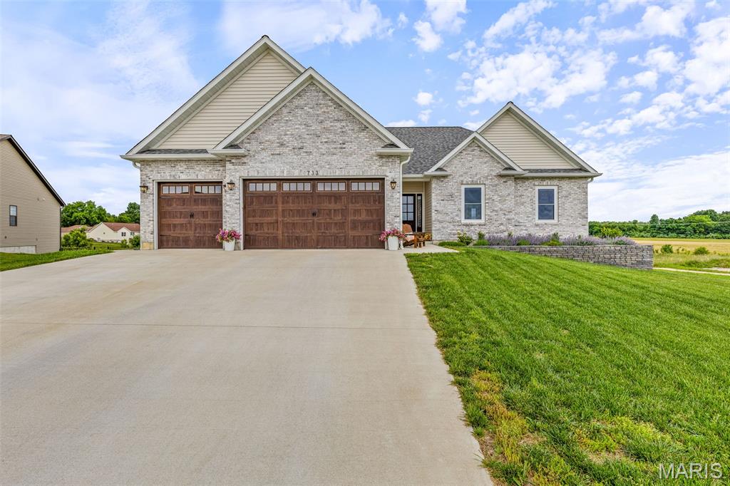 Photo of 733 Magnolia Drive Farmington MO 63640