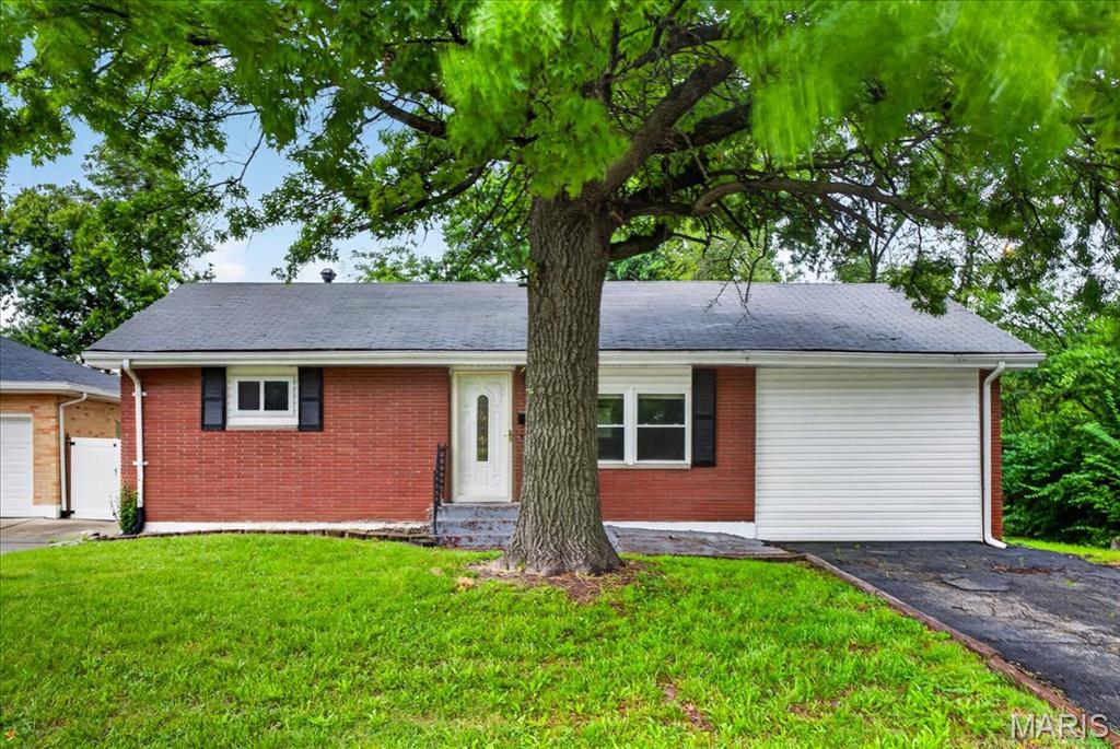 Photo of 722 State Street Dupo IL 62239