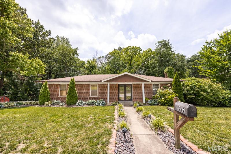 Photo of 1299 Pin Oak Lane Caseyville IL 62232