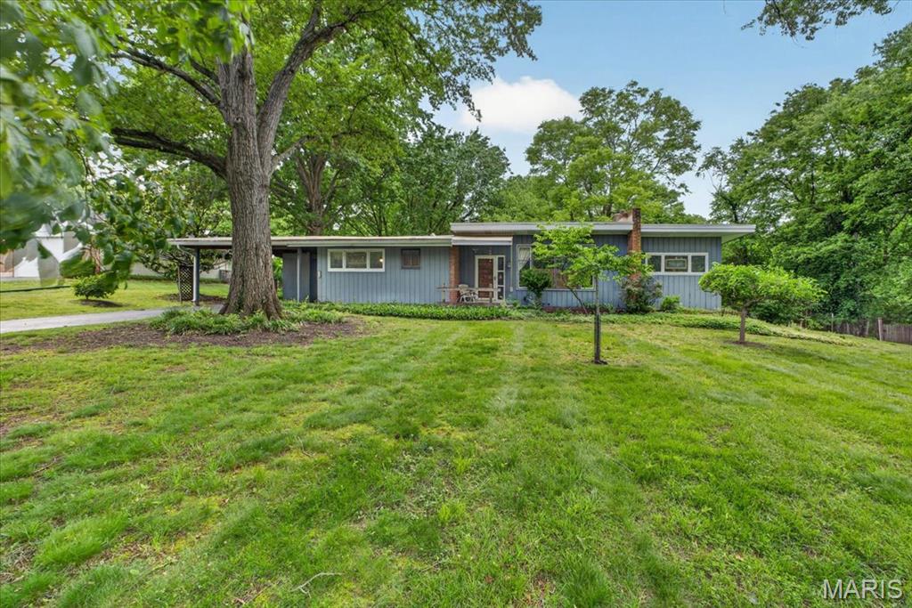 Photo of 33 Topping Lane Des Peres MO 63131