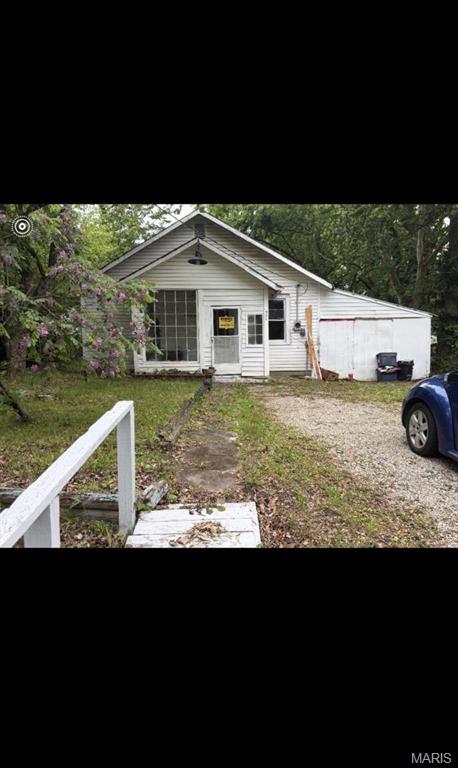Photo of 904 W Division Street Bolivar MO 65613