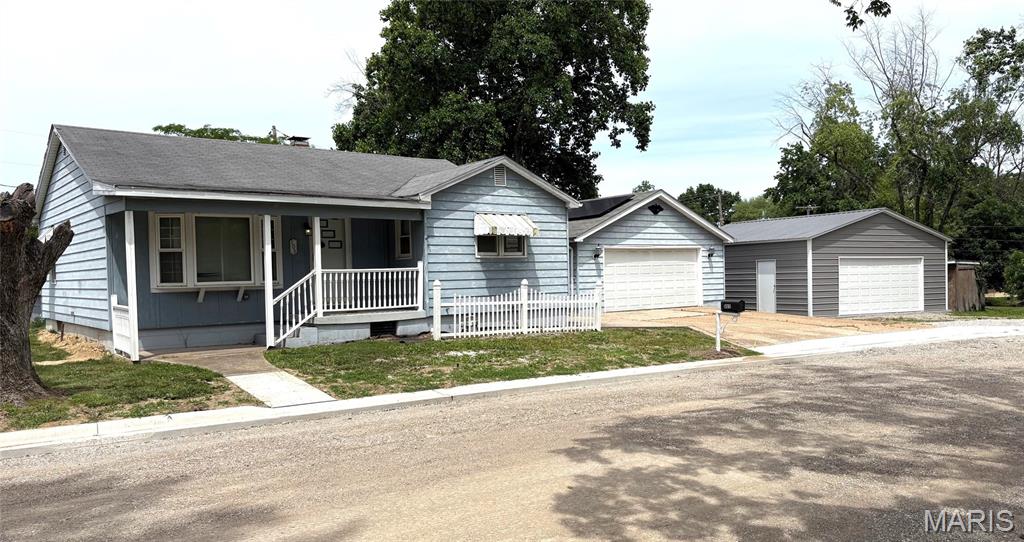 Photo of 105 Debra Lane Sparta IL 62286