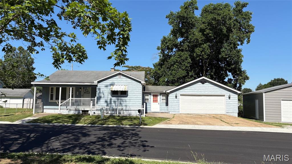 Photo of 105 Debra Lane Sparta IL 62286