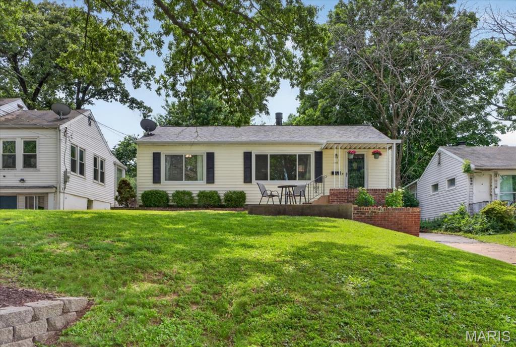 Photo of 841 Diversey Drive Crestwood MO 63126