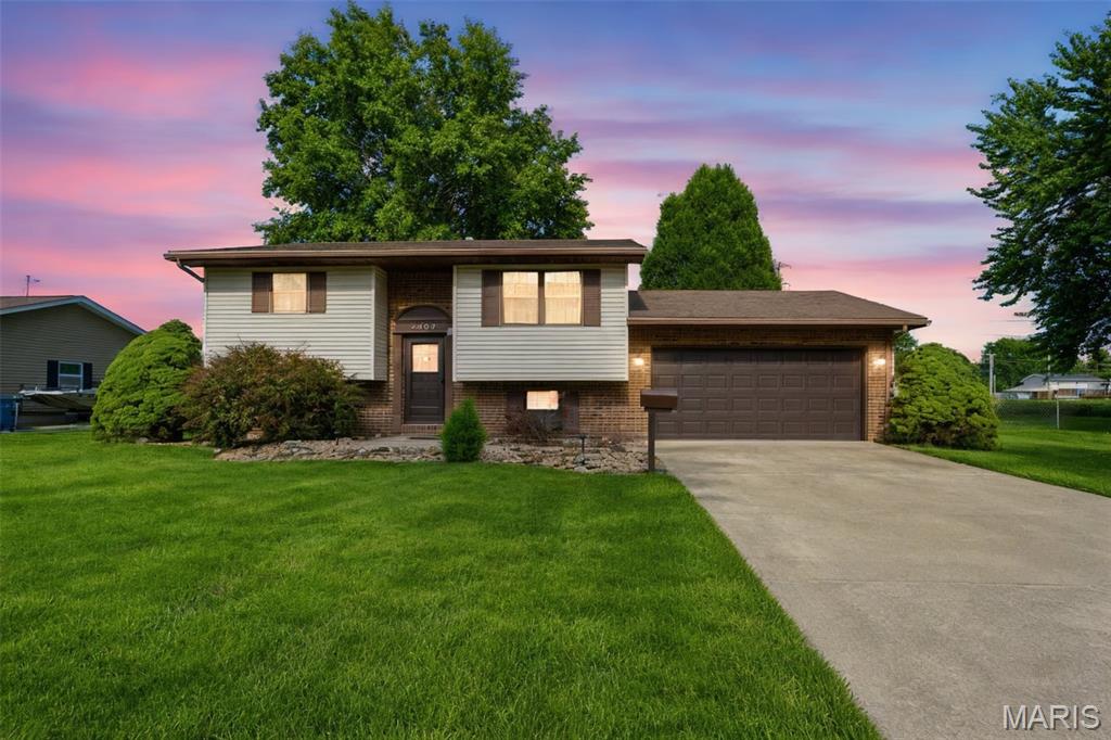 Photo of 3308 Bluebird Lane Granite City IL 62040