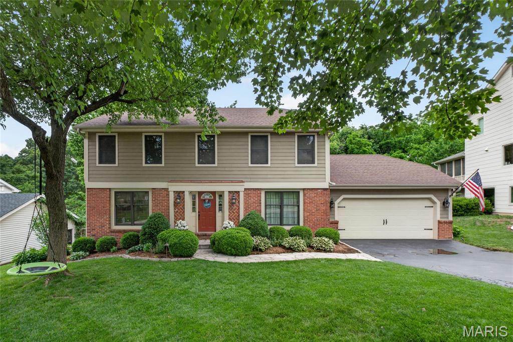 Photo of 12143 Bent Brook Road Des Peres MO 63122