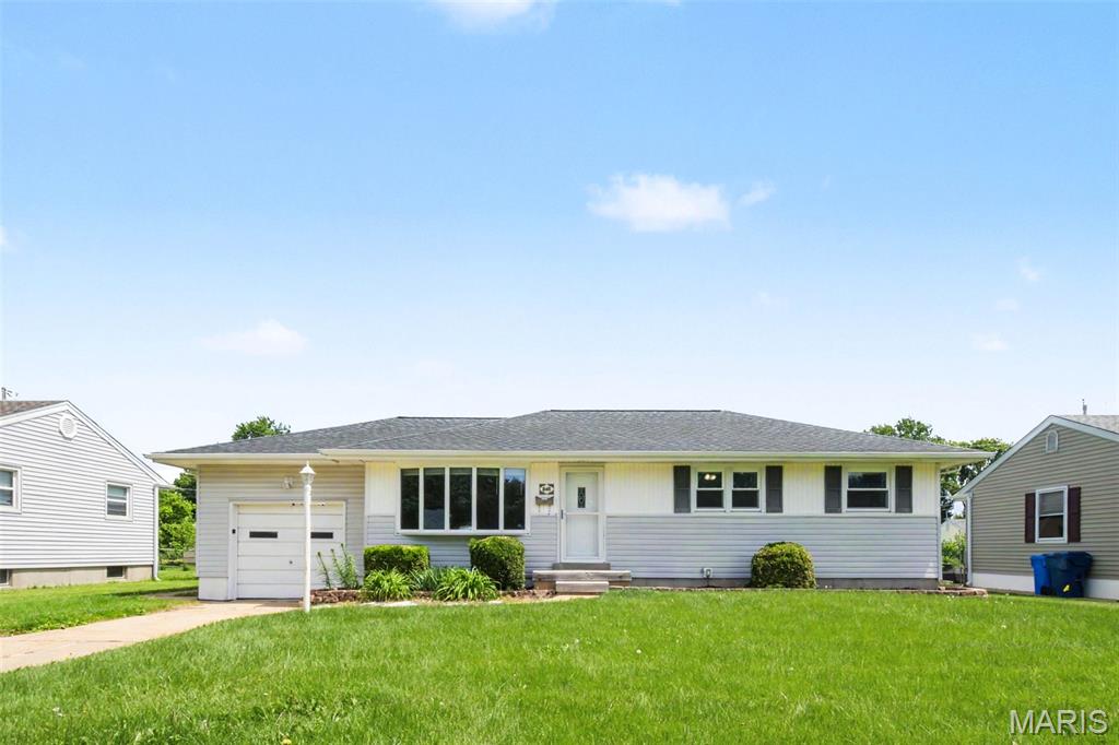 Photo of 245 Jeanette Drive Florissant MO 63031
