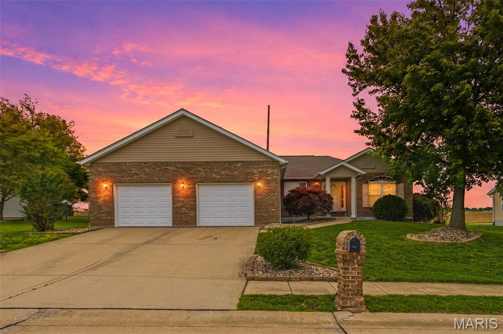 Photo of 400 Mockingbird Lane Waterloo IL 62298