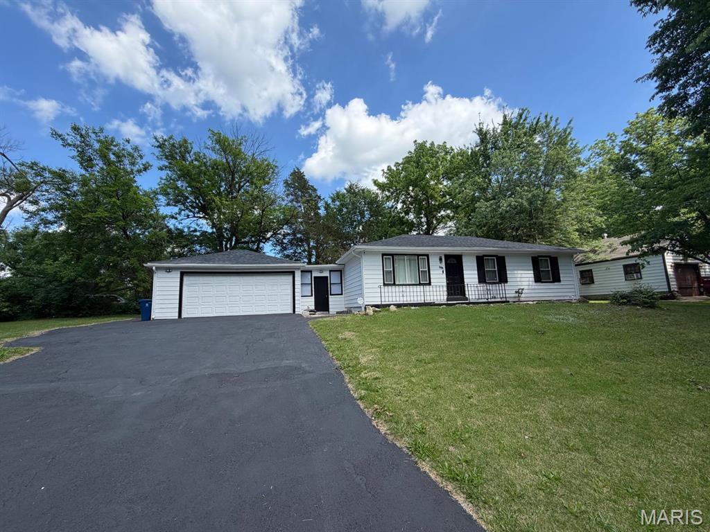 Photo of 340 Wedge Drive Dellwood MO 63135