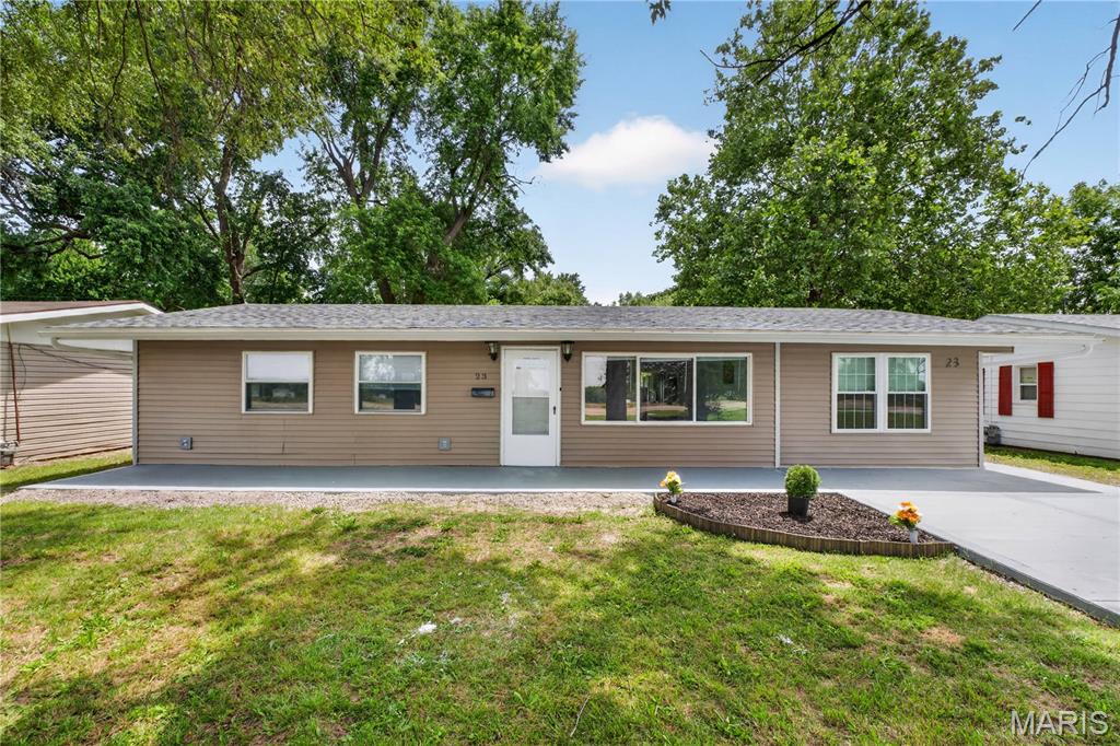Photo of 23 Hanover Lane Cahokia IL 62206
