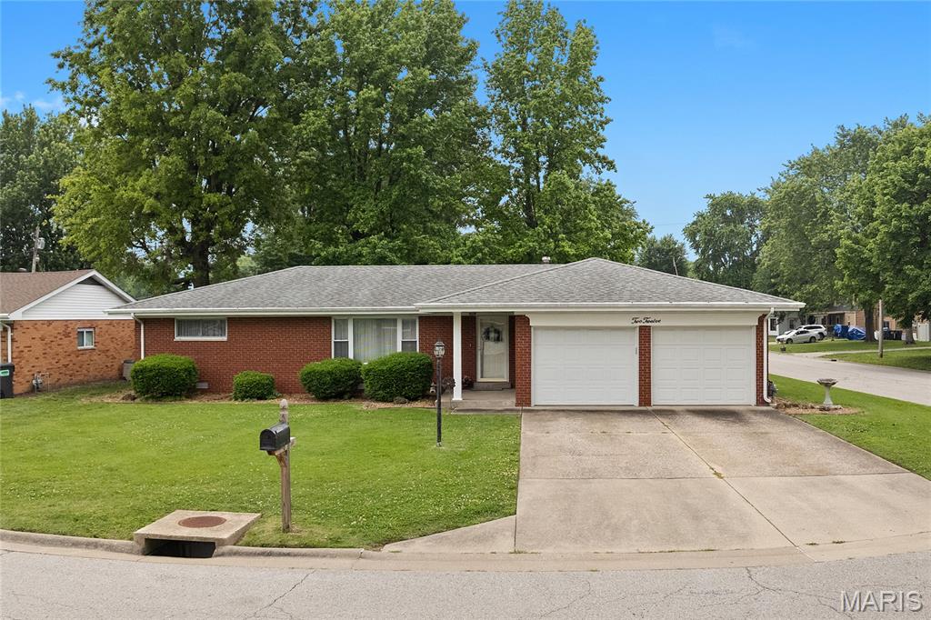 Photo of 212 Lola Lane Fairview Heights IL 62208
