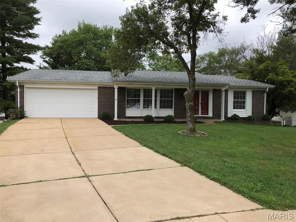 Photo of 2 Sunny Forest Court Ellisville MO 63011
