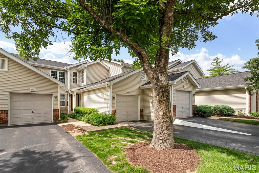 Photo of 605 Pine Ridge Trails Court #B Ballwin MO 63021