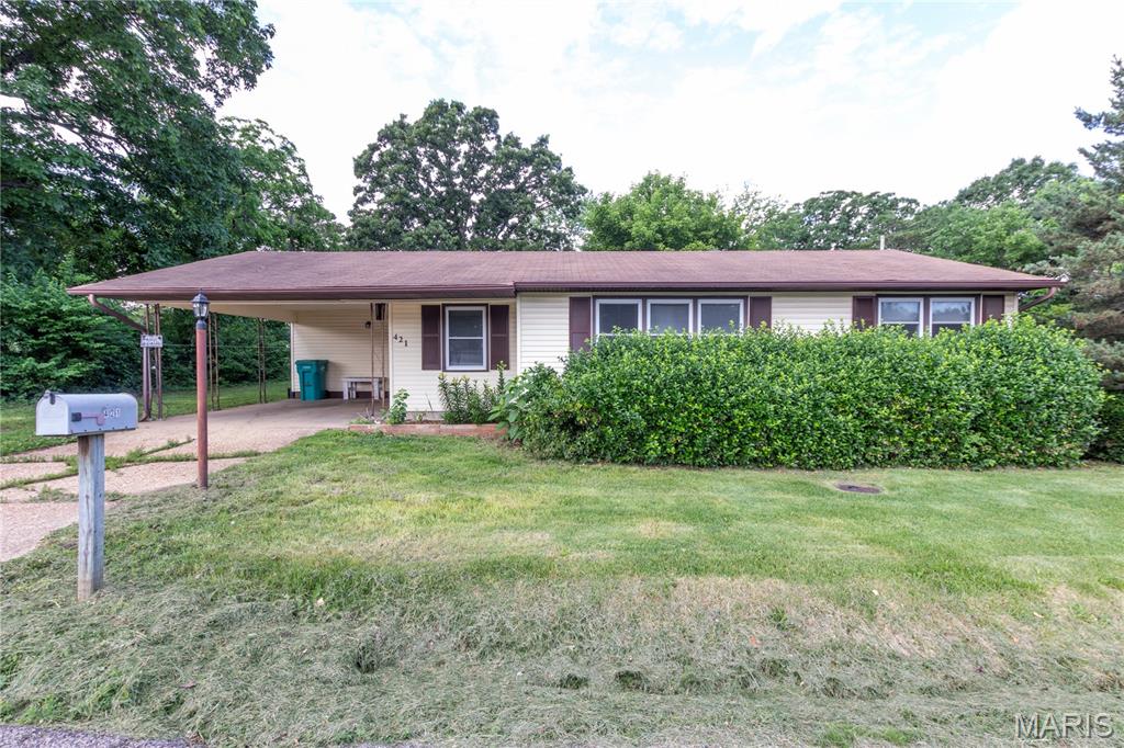 Photo of 421 Scottsdale Drive Sullivan MO 63080