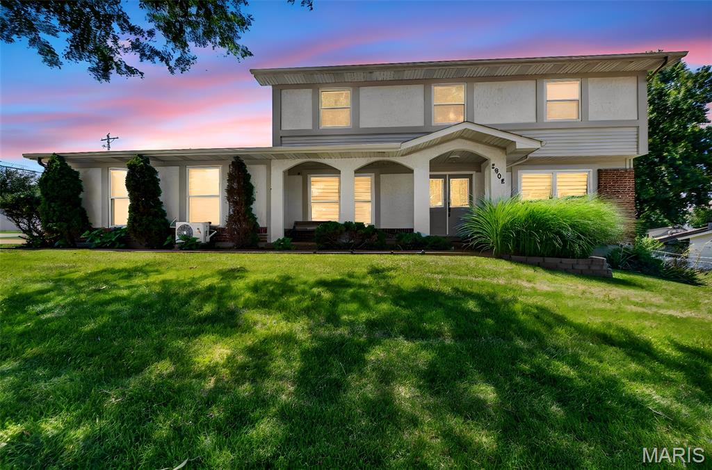 Photo of 2902 Flameglow Drive Oakville MO 63129