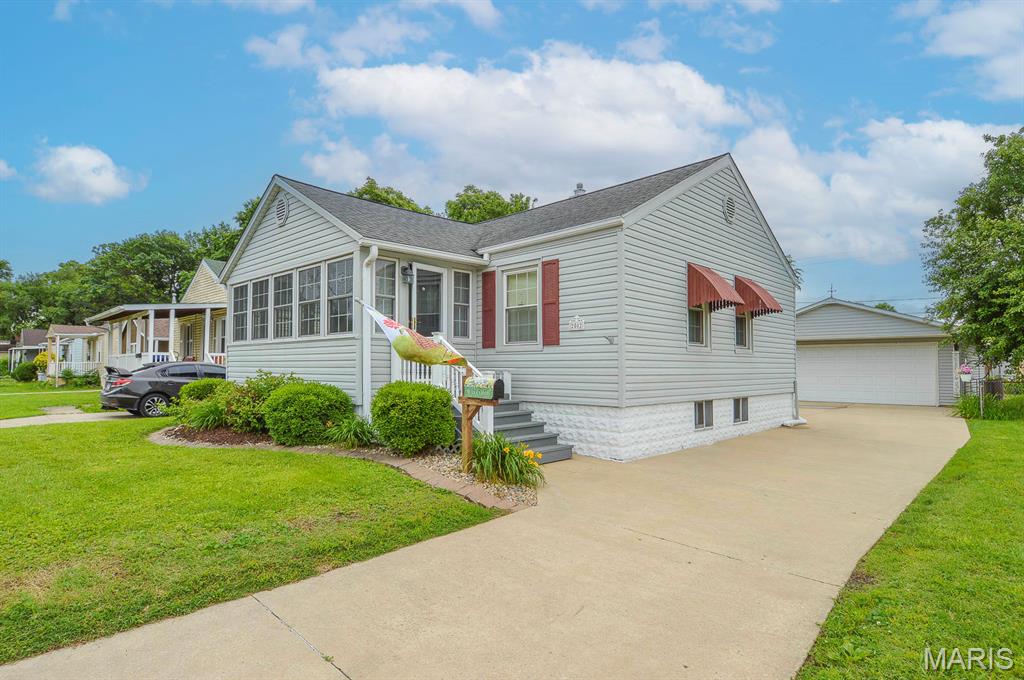 Photo of 2502 E 28th Street Granite City IL 62040
