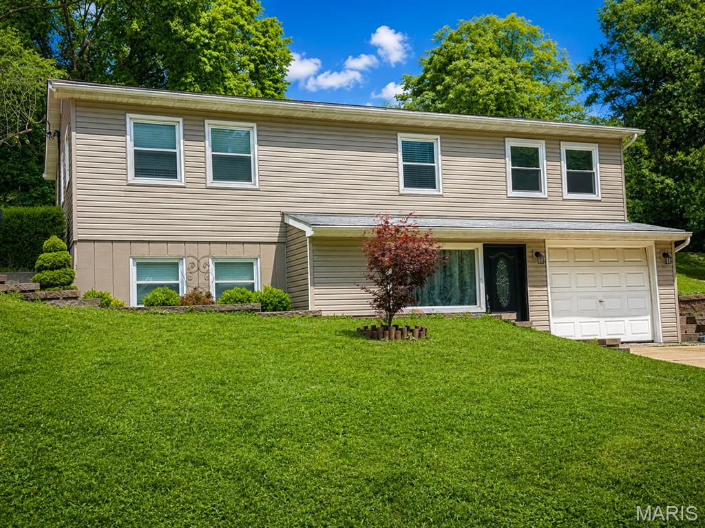 Photo of 901 Olive Street New Haven MO 63068