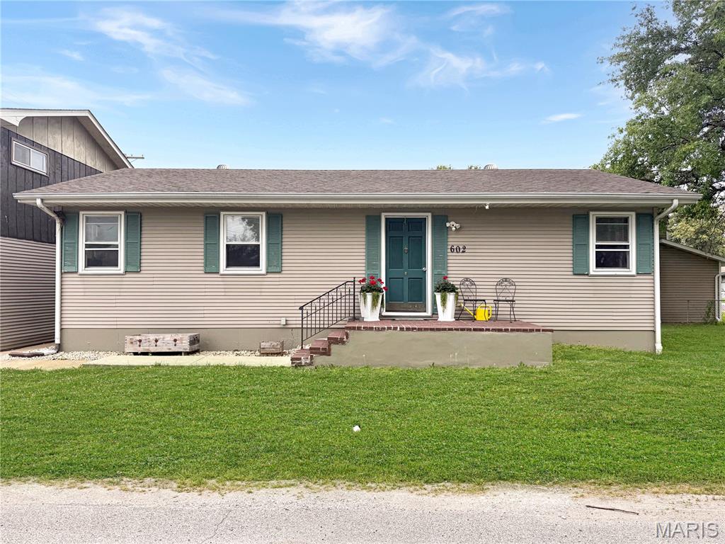 Photo of 602 Illinois Avenue Dupo IL 62239