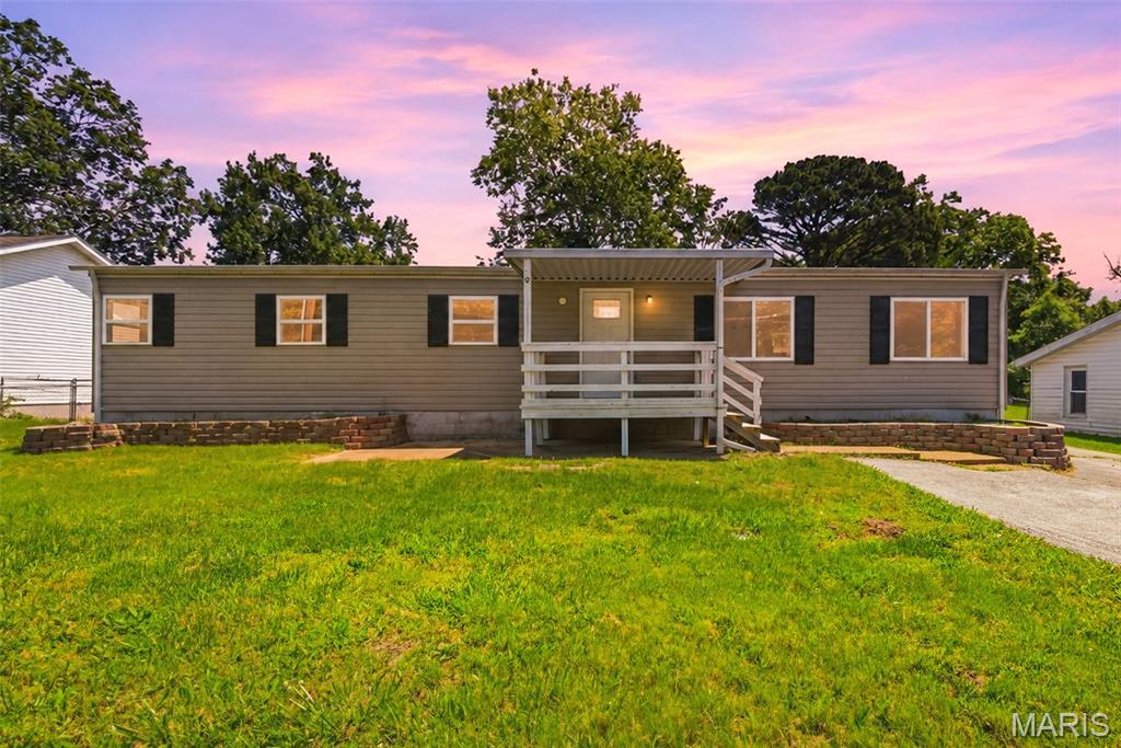 Photo of 156 Hogan Avenue Pacific MO 63069