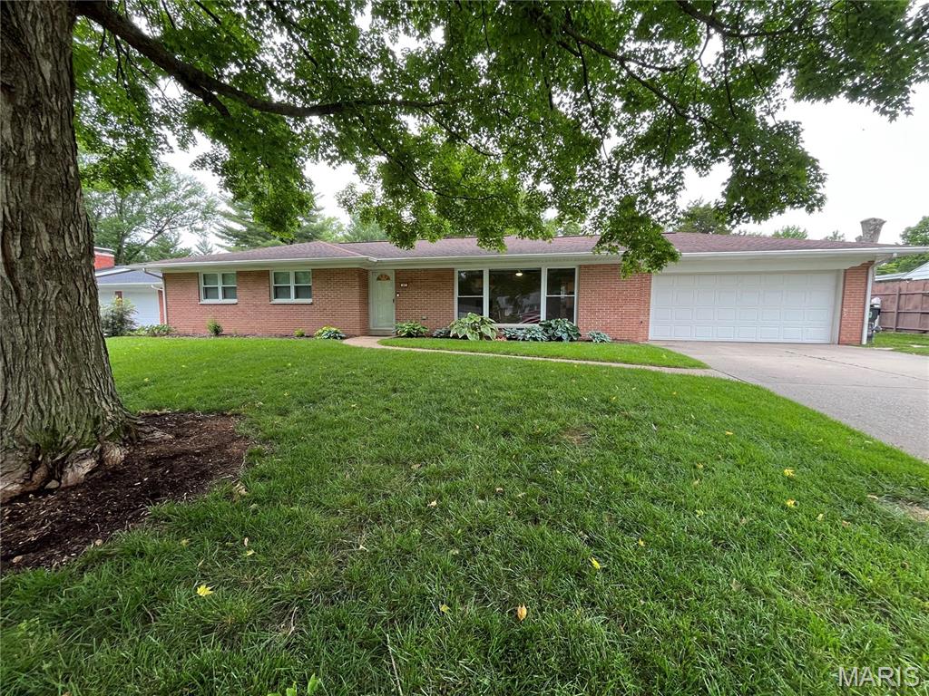 Photo of 47 Carnation Drive Belleville IL 62221