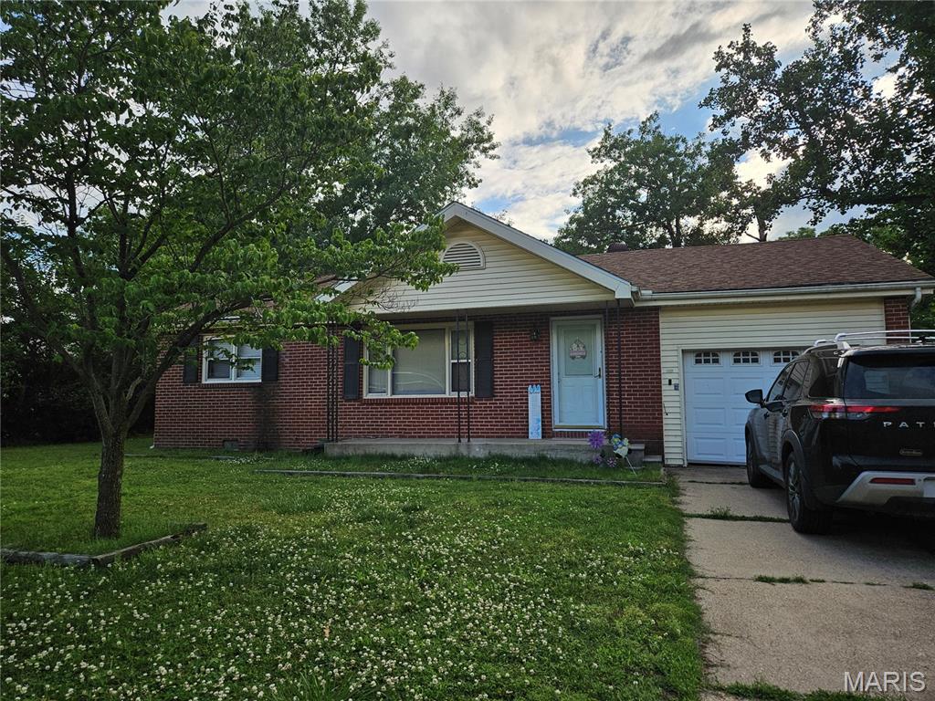Photo of 413 Illinois Avenue Sikeston MO 63801