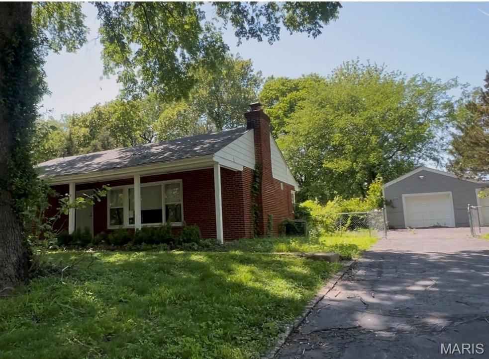 Photo of 377 N Schlueter Avenue St Louis MO 63135