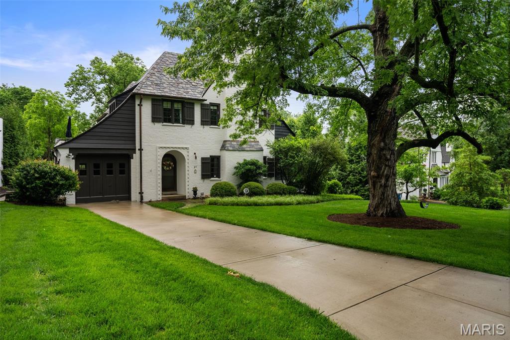 Photo of 27 Ridgetop Drive Richmond Heights MO 63117
