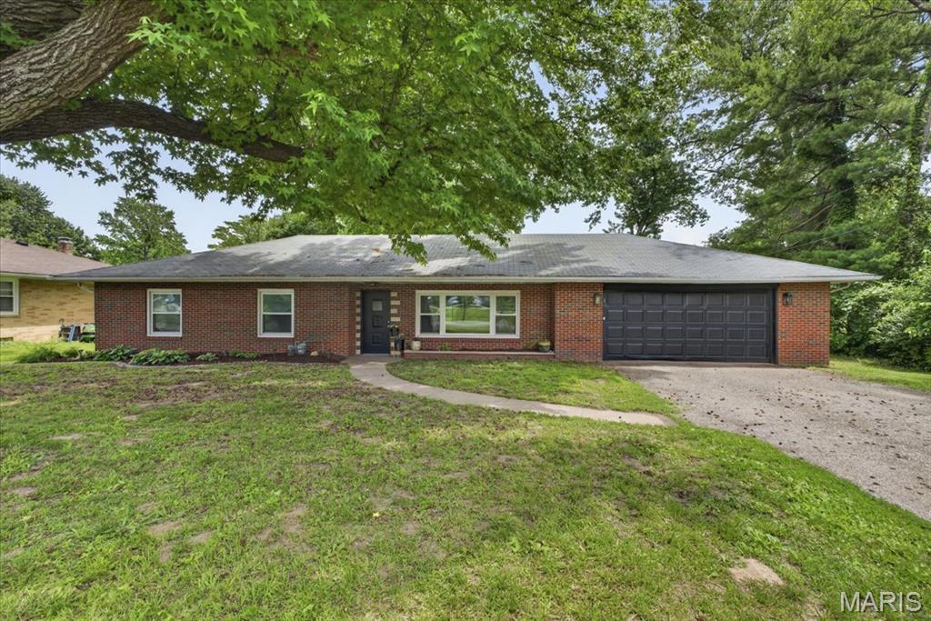 Photo of 2404 Vandalia Street Collinsville IL 62234