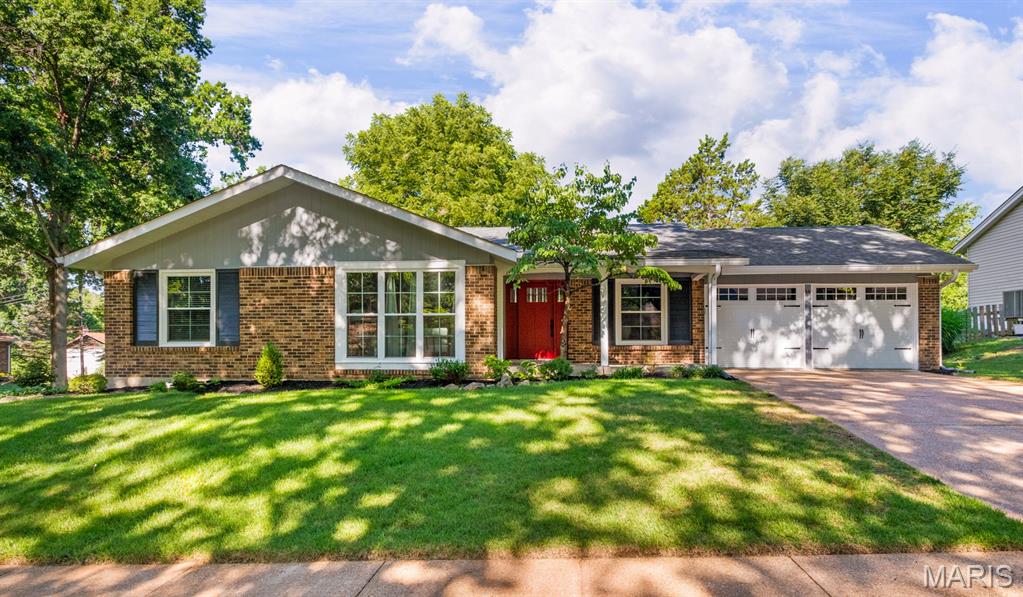 Photo of 14 Tree Hill Court Manchester MO 63021