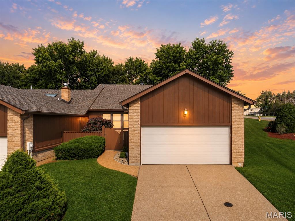 Photo of 5421 Court Of Cedars St Louis MO 63128