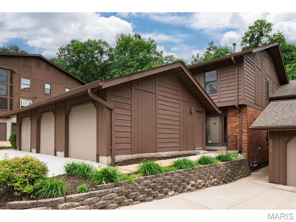 Photo of 2008 Meadowtree Lane Kirkwood MO 63122