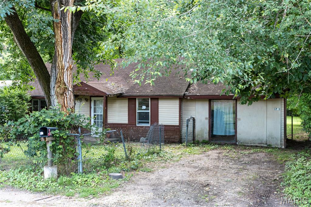 Photo of 1701 Pearson Street Waynesville MO 65583