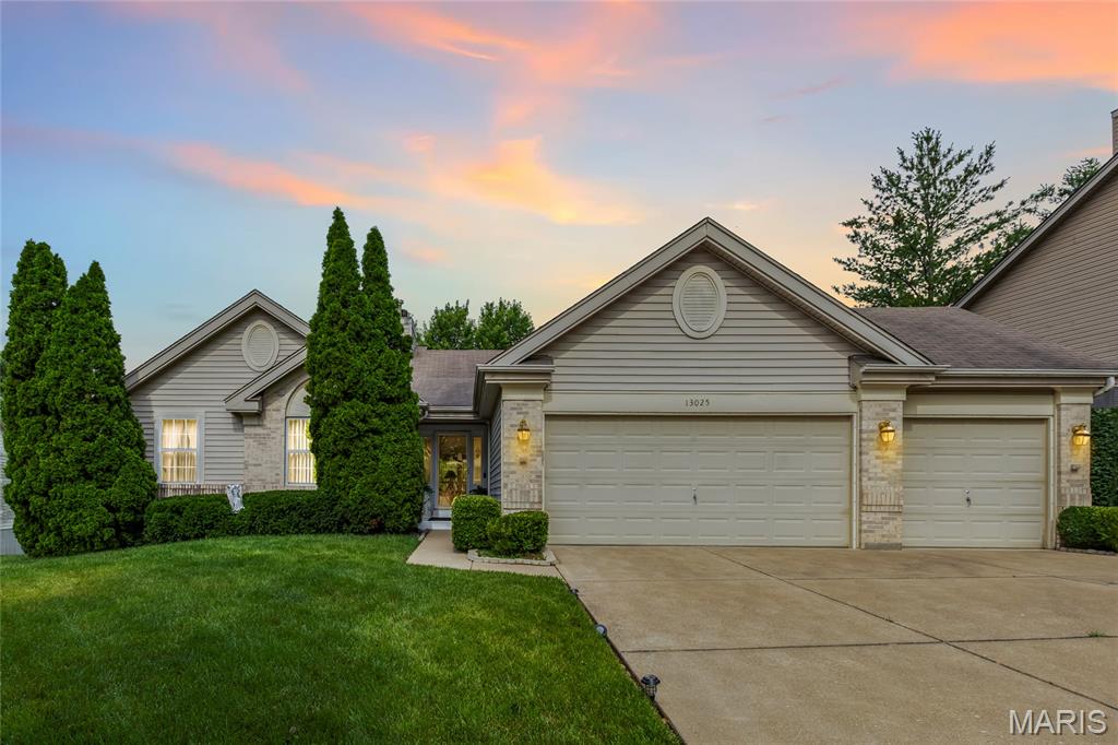 Photo of 13025 Kinsley Heights Drive Florissant MO 63033