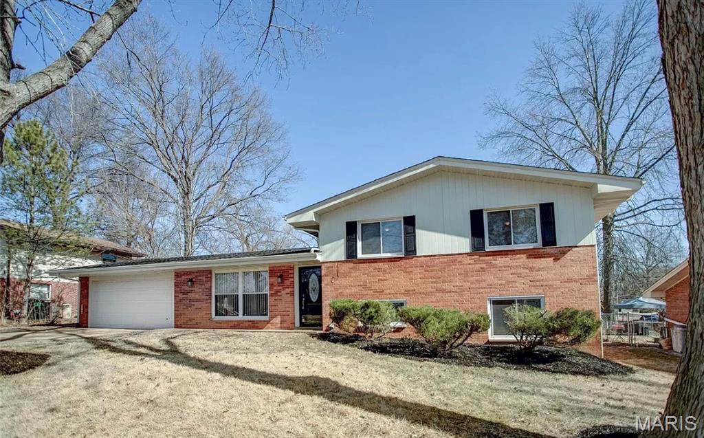 Photo of 824 English Lane Belleville IL 62223