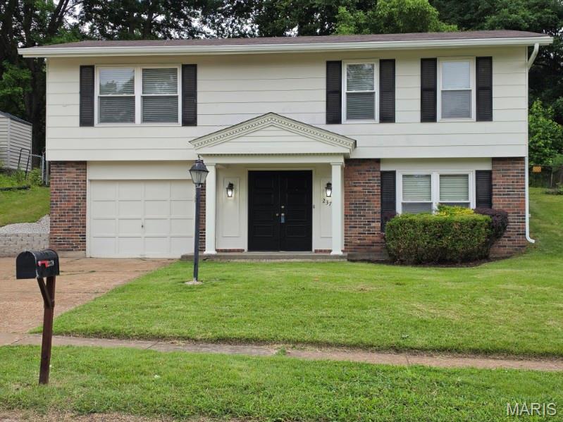 Photo of 2379 Wesglen Estates Drive Maryland Heights MO 63043