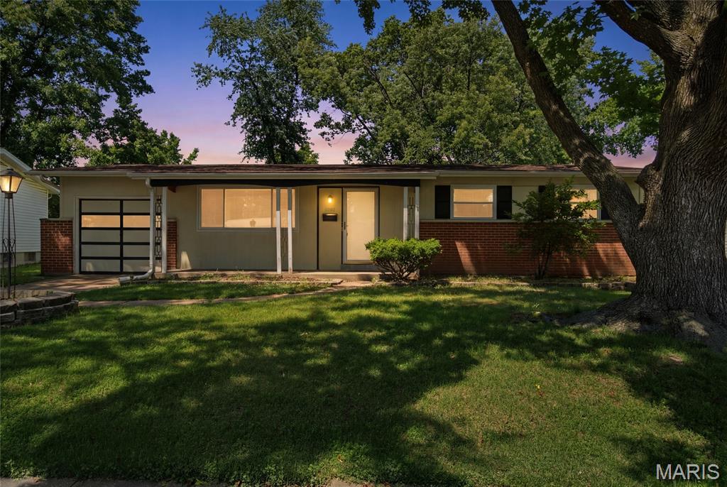 Photo of 1395 Redbird Drive Florissant MO 63031