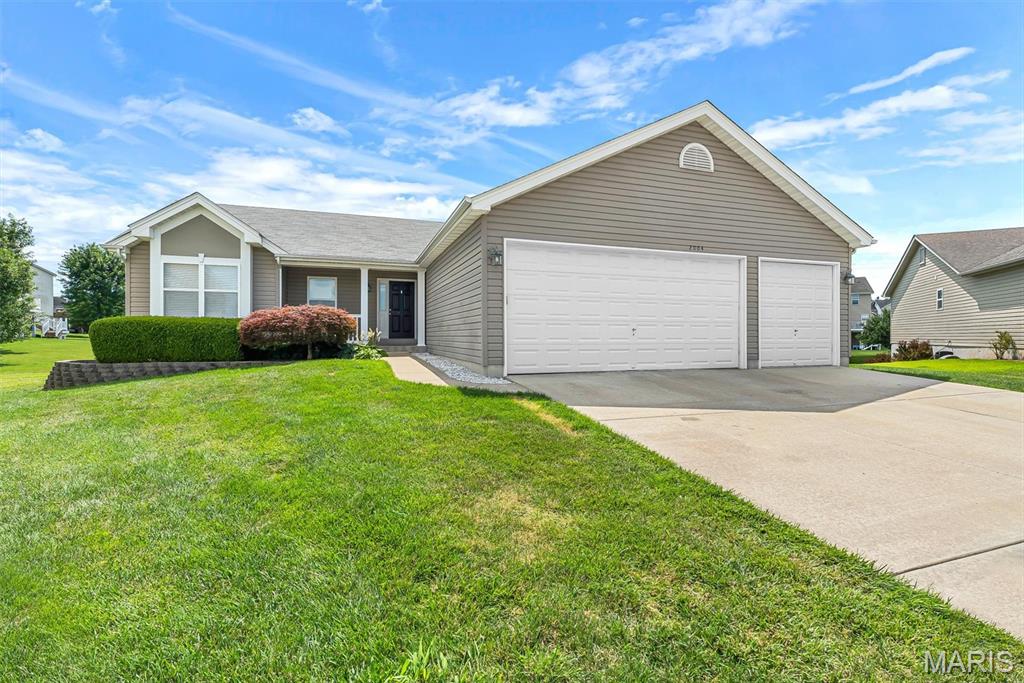 Photo of 2004 Abby Court Lake St Louis MO 63367