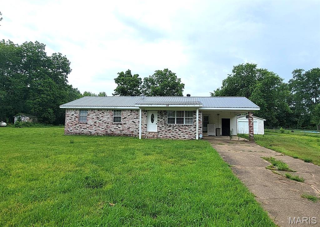 Photo of 318 Lee Avenue Poplar Bluff MO 63901