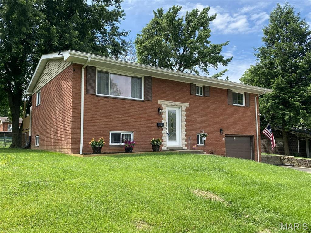 Photo of 22 Saint George Drive Belleville IL 62221