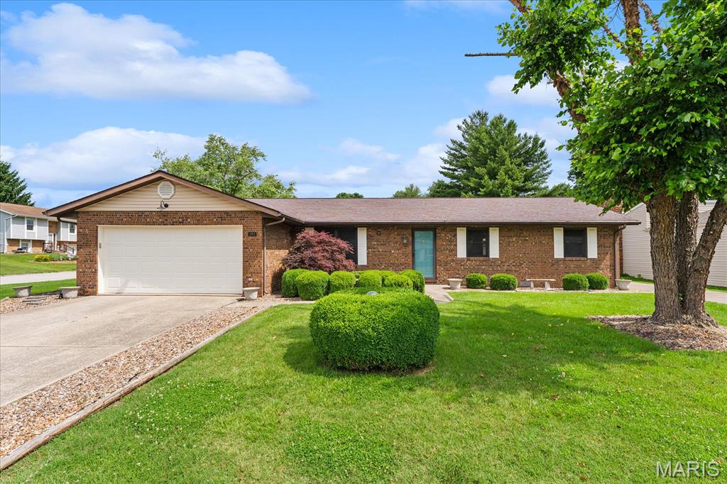 Photo of 301 Toulon Court Fairview Heights IL 62208