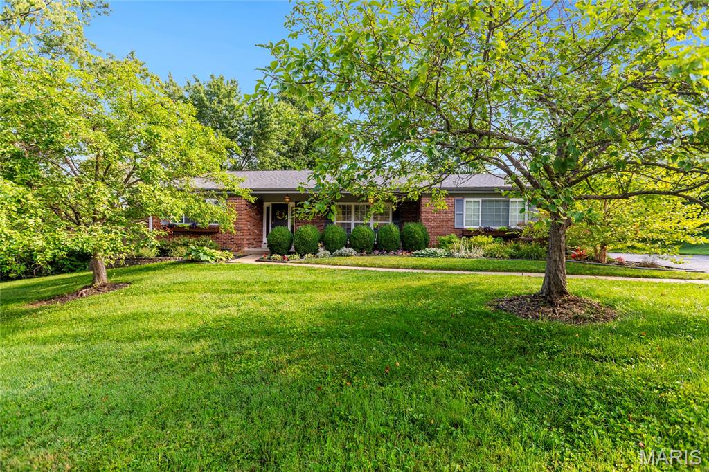 Photo of 11201 Trieste Drive St Louis MO 63146