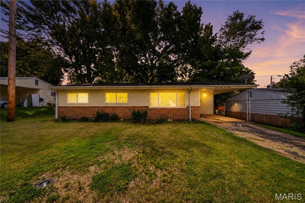 Photo of 9838 Tanbark Lane St Louis MO 63134