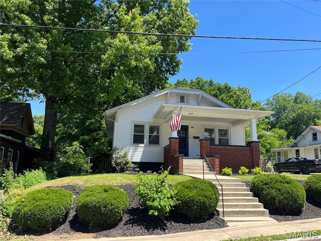 Photo of 1807 Clawson Street Alton IL 62002