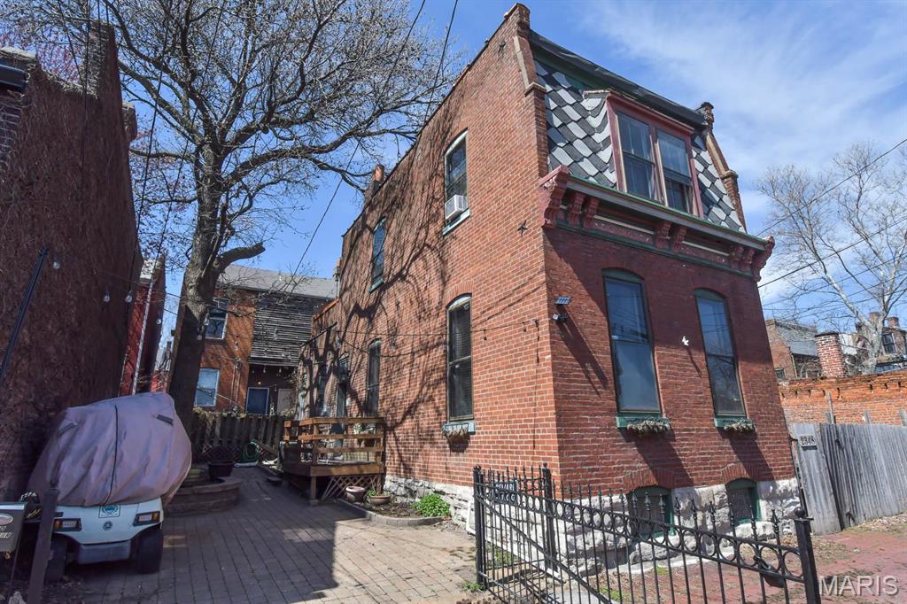 Photo of 2350 S 10th Street #REAR St Louis MO 63104