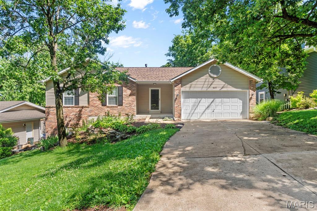 Photo of 537 Oak Hill Drive Lake St Louis MO 63367