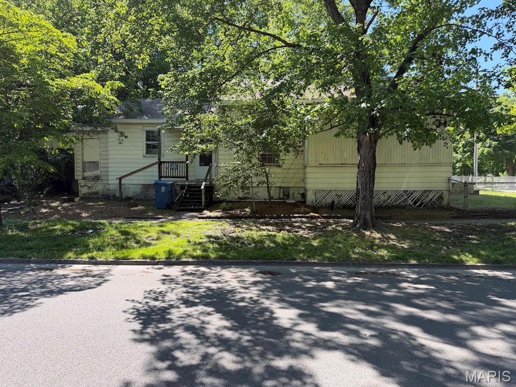Photo of 529 2nd Street E Centralia IL 62801