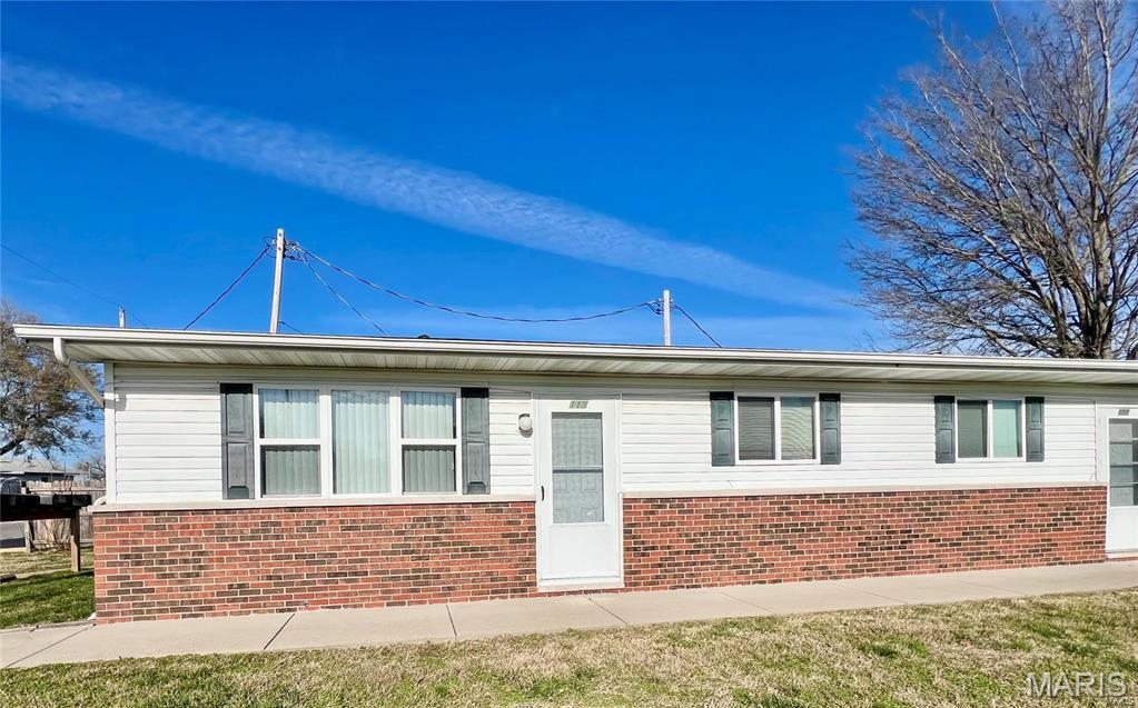Photo of 117 N 14th Street Wood River IL 62095