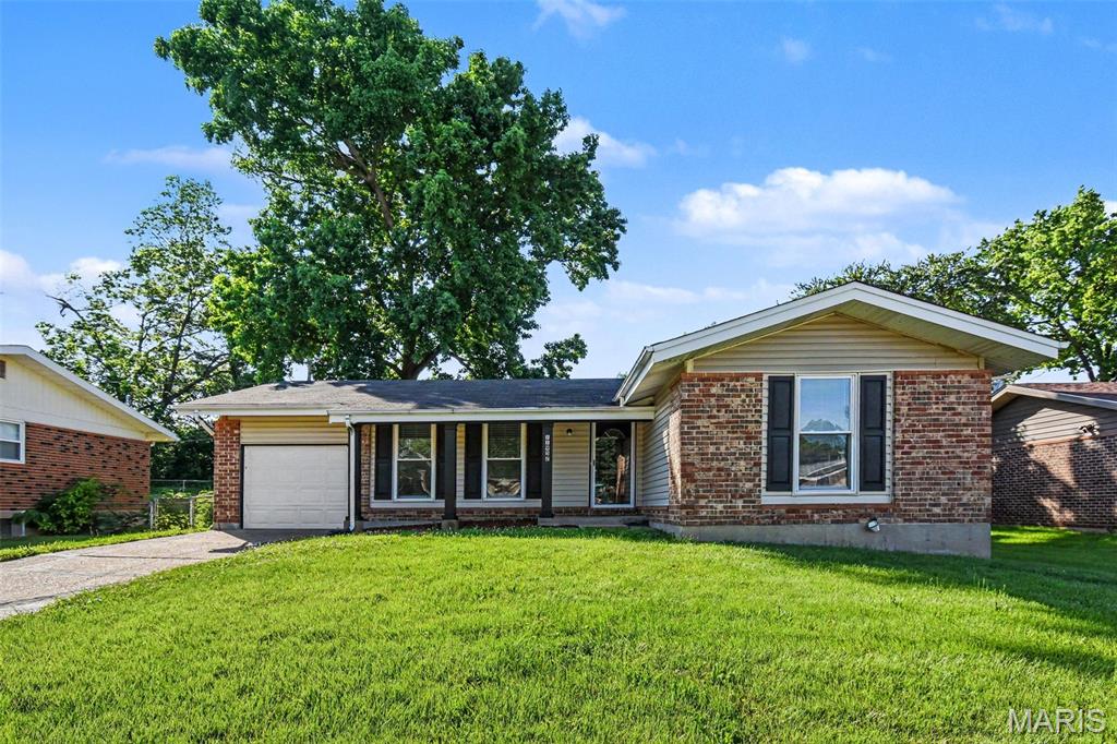Photo of 11952 Cato Drive Florissant MO 63033