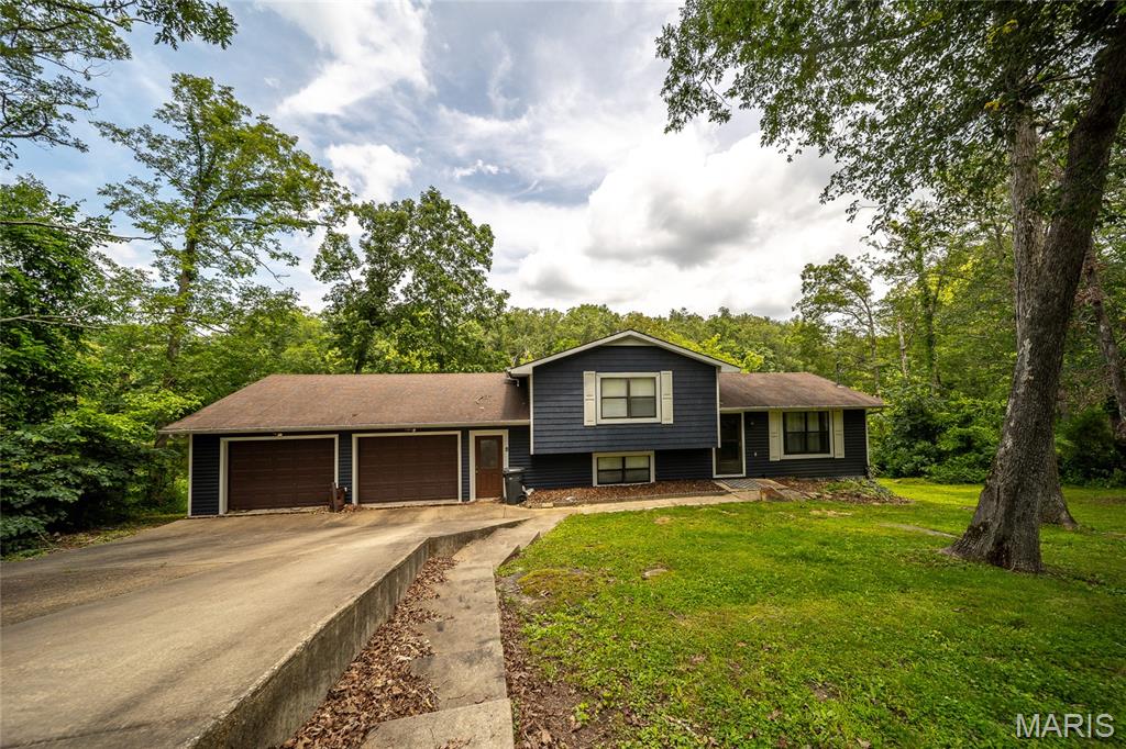 Photo of 1056 S Deer Trail Fredericktown MO 63645
